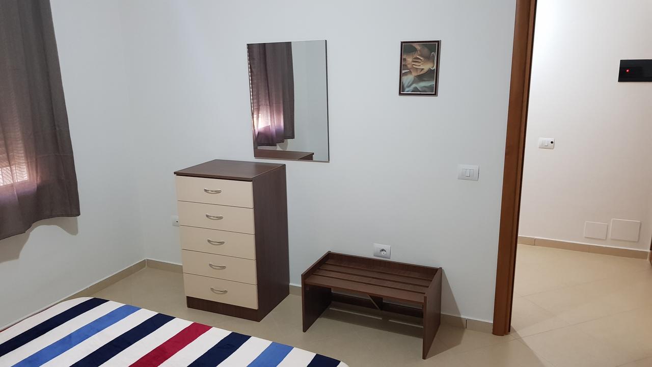 Appartamento Giallo Vlorë Exterior foto
