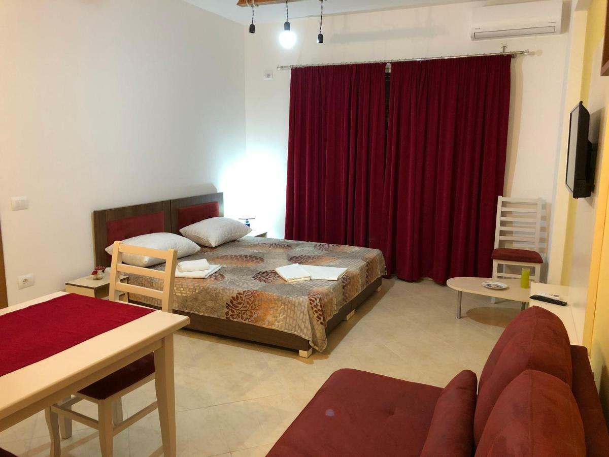 Appartamento Giallo Vlorë Exterior foto